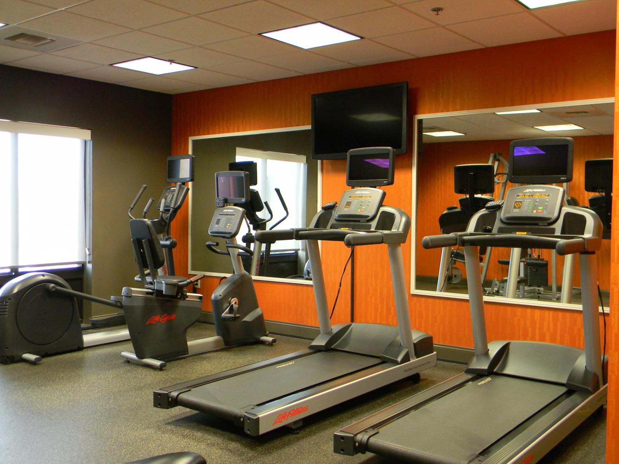 Holiday Inn Express & Suites - Huntsville Airport By Ihg Madison Bagian luar foto