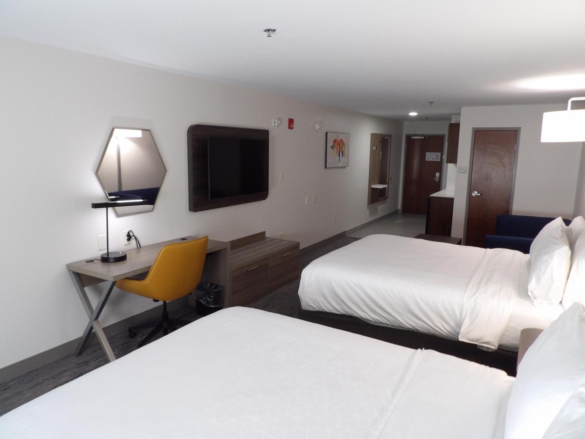 Holiday Inn Express & Suites - Huntsville Airport By Ihg Madison Bagian luar foto