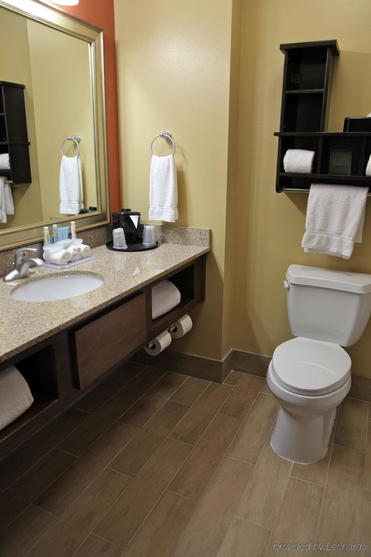Holiday Inn Express & Suites - Huntsville Airport By Ihg Madison Bagian luar foto